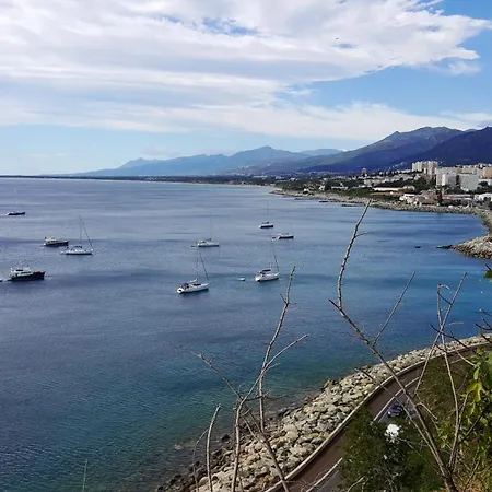 Lägenhet Vue A Bastia, Terrasse Et Piscine Privee.