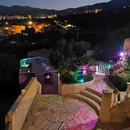 Lägenhet Vue A Bastia, Terrasse Et Piscine Privee.
