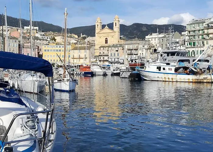 Daire Vue A Bastia, Terrasse Et Piscine Privee. Bastiya