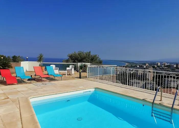 Vue A Bastia, Terrasse Et Piscine Privee. Bastiya