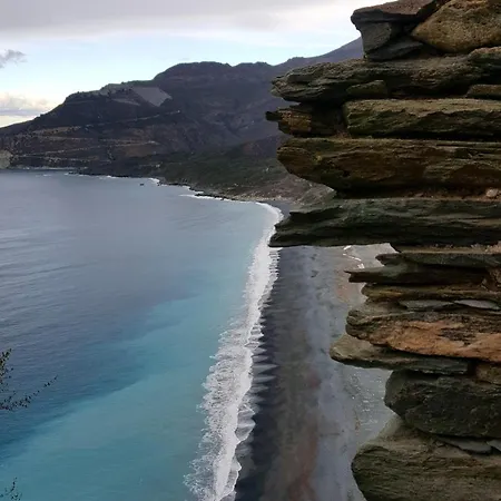 Vue A Bastia, Terrasse Et Piscine Privee. * Бастия