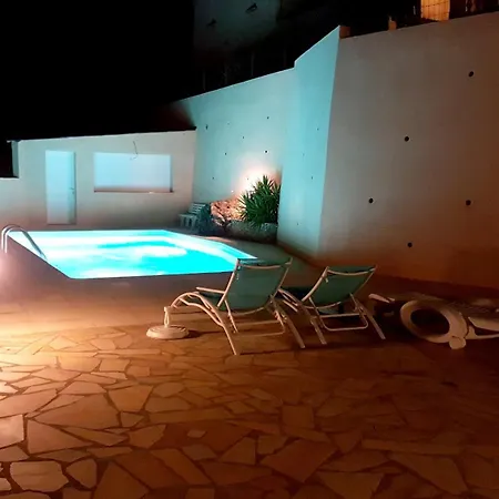 Vue A Bastia, Terrasse Et Piscine Privee. 바스티아