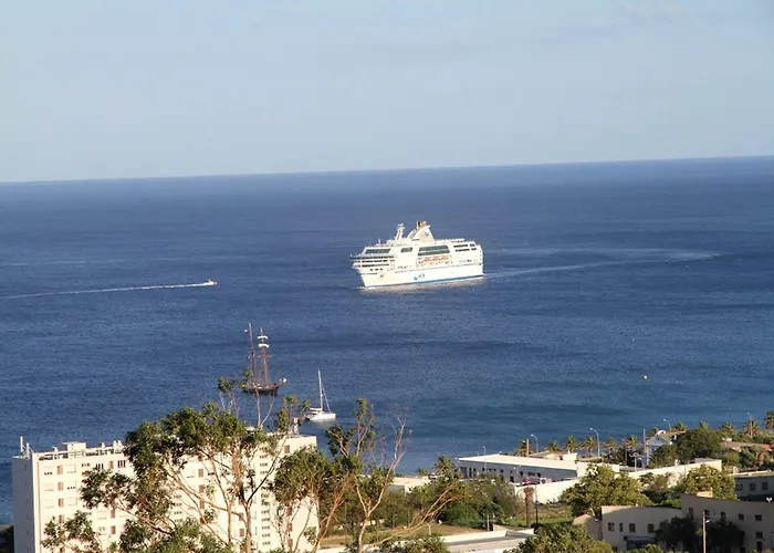Vue A Bastia, Terrasse Et Piscine Privee. *