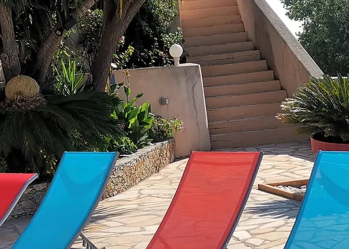 Vue A Bastia, Terrasse Et Piscine Privee. *