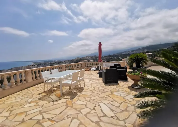 Vue A Bastia, Terrasse Et Piscine Privee. 아파트 *